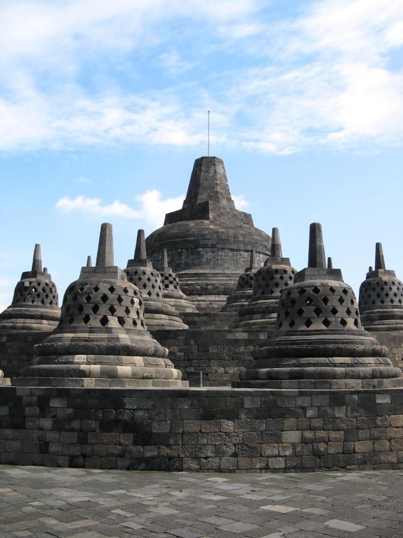 Stupa di tutte le stupe (Photo by gssq, http://gssq.blogspot.com)