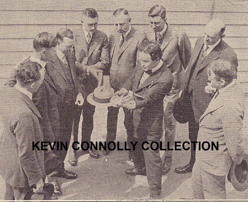 Houdini performing card manipulations, Kevin Connolly Collection